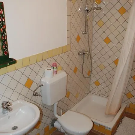 Πανσιόν Hungaria Vendeghaz